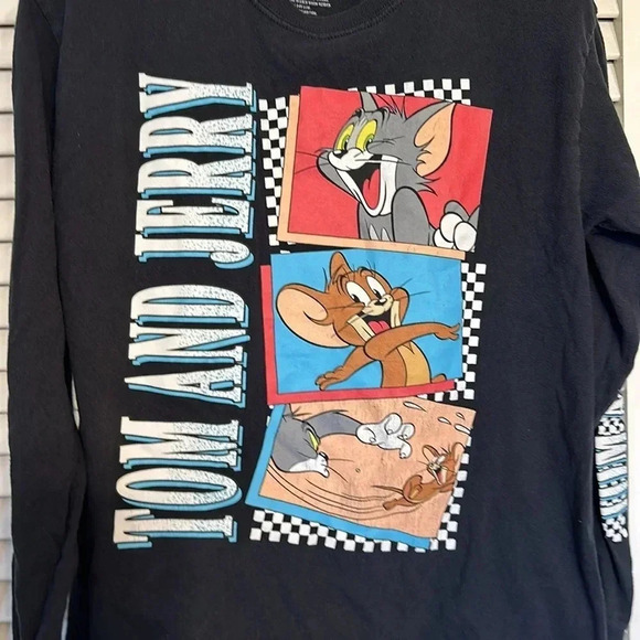 Tom & Jerry long sleeve shirt size medium - Picture 3 of 4